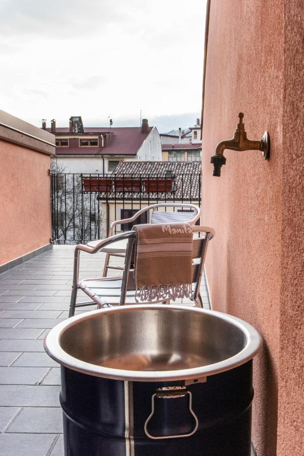 Апартаменты A Casa Di Rocco Кастель-ди-Сангро Экстерьер фото
